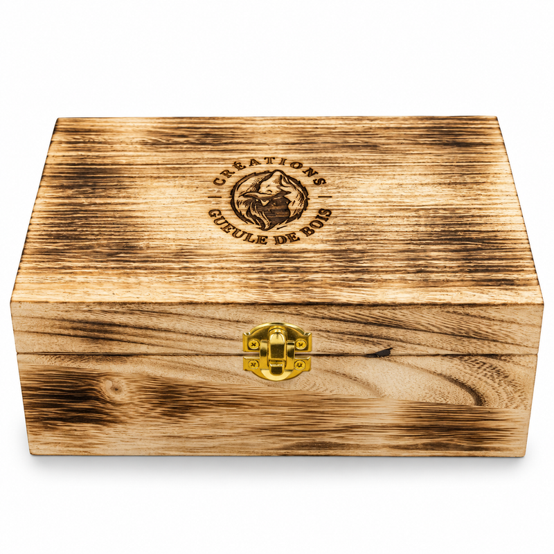 Coffret de bois brûlé fermé, gravé au logo Gueule de Bois