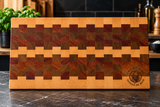 Bloc de boucher en bois de bout, damier d'érable, de noyer et de cerisier